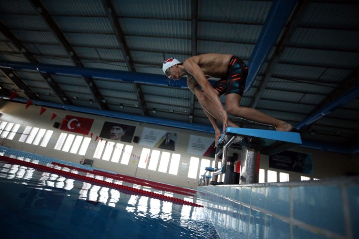 Milli Yüzücü Aydın Büyükşehir Belediyespor’da