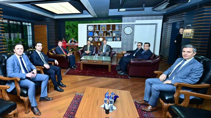 Vali Aksoy’dan Veda Ziyaretleri