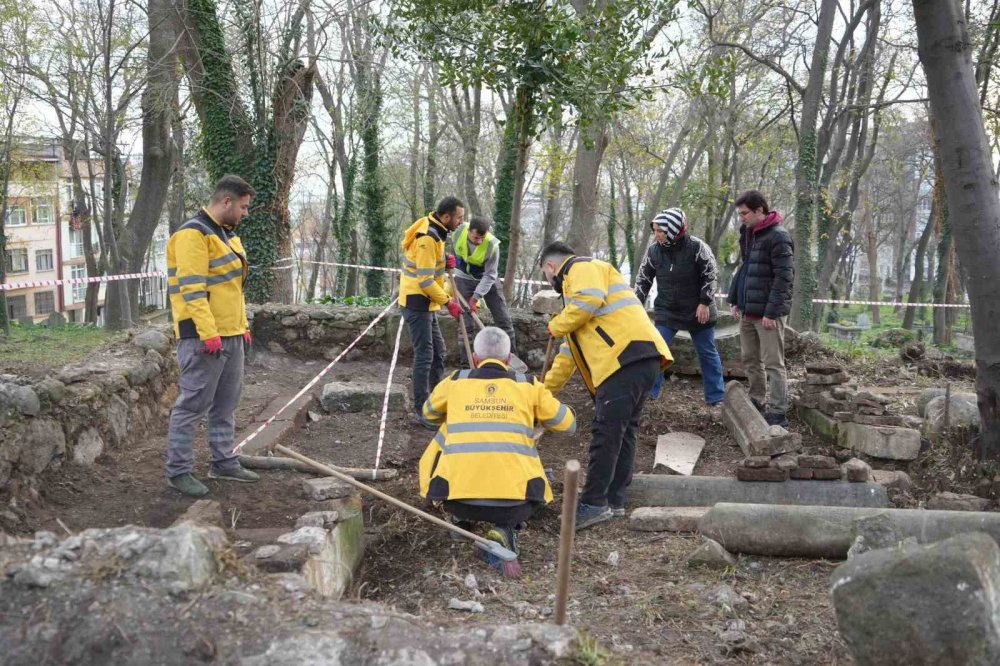 Samsun’da Mezarlığın Altından Tarih Çıkıyor: Yeni Tarihi Mezarlar