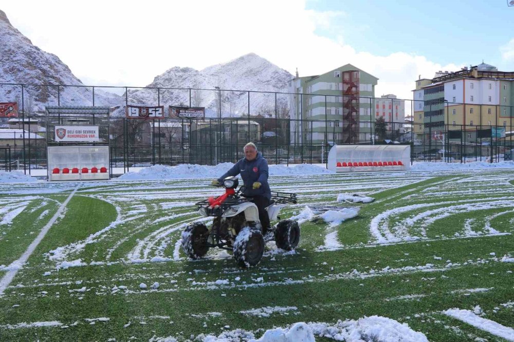 Oltu Stadyumu İbrahim Kara’ya Emanet