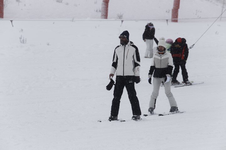 Uludağ’da Kar Kalınlığı 76 Santimetreye Ulaştı, Pistler Doldu Taştı
