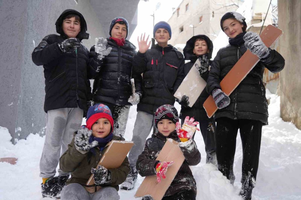 Bayburt’ta Eğitime Kar Engeli: Okullar 1 Gün Tatil Edildi