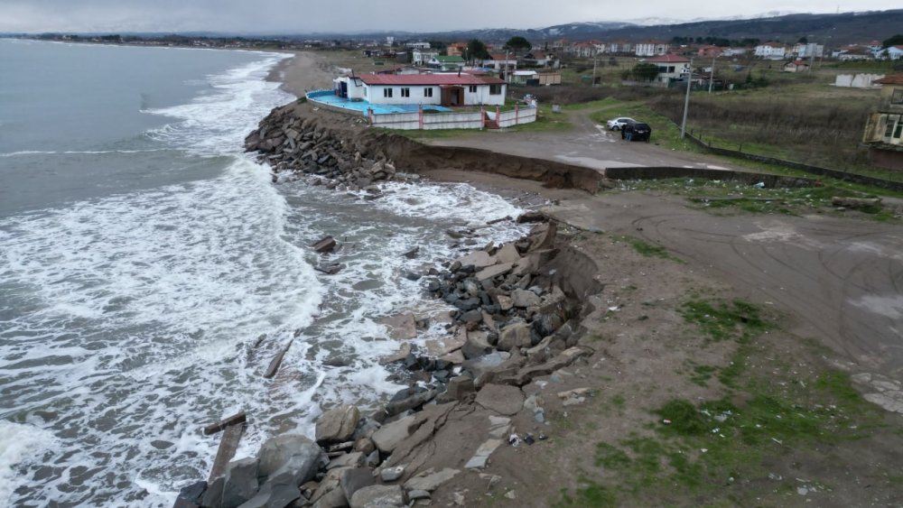 Korkutan Kıyı Erozyonu: Deniz 50 Metre İçeri Girdi