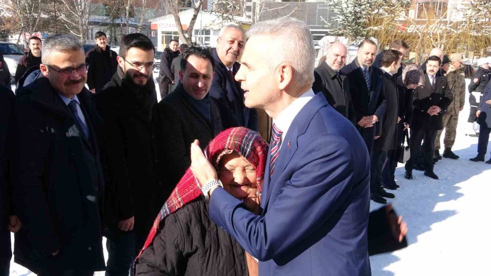 Ardahan Valisi Fatih Çiçekli Görevine Başladı