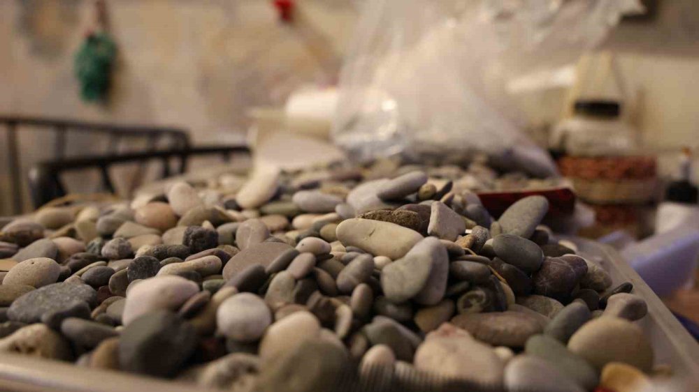 Kırşehir’de Taş Süsleme Sanatının Son Temsilcisi Çırak Bulamamaktan Dertli