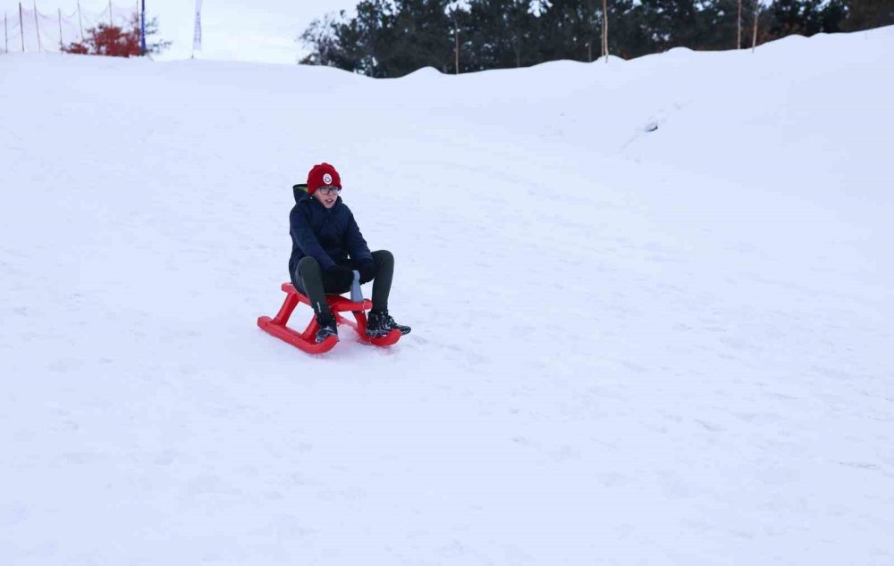 Atatürk Üniversitesi’nde Kış Coşkusu Kampüse Taşındı