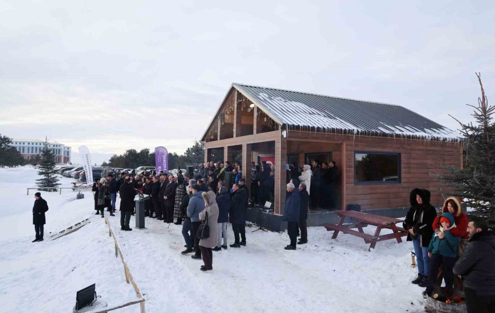 Atatürk Üniversitesi’nde Kış Coşkusu Kampüse Taşındı