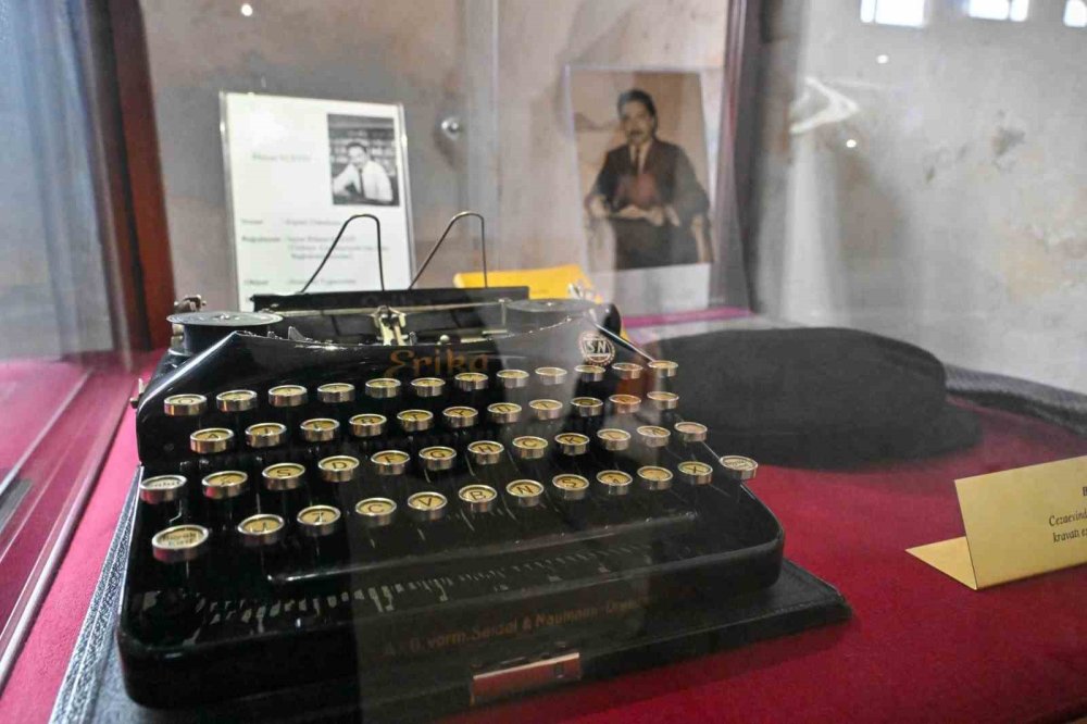 Bülent Ecevit’in 70 Yıllık Daktilosu, Ulucanlar Cezaevi Müzesi’nde