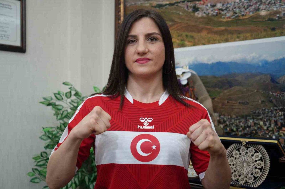 Dünya Şampiyonu Turhan İlk Unvan Koruma Maçına 31 Ocak’ta Çıkıyor