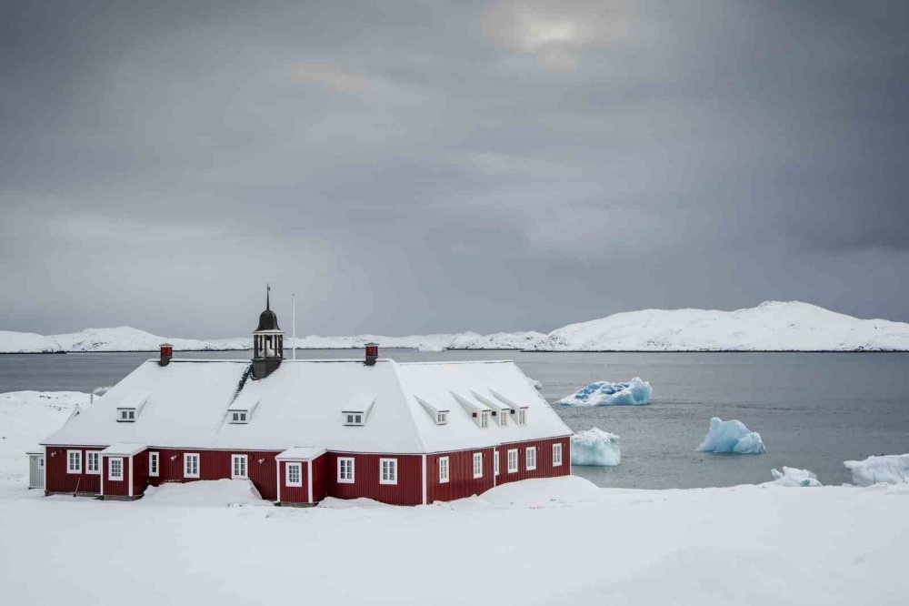 Fransa, Grönland’a Asker Gönderdi