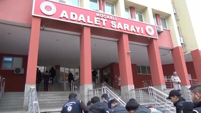 Kocaeli ve Iğdır'da Fuhuş Operasyonu.. 6 Kadın Kurtarıldı, 4 Tutuklama