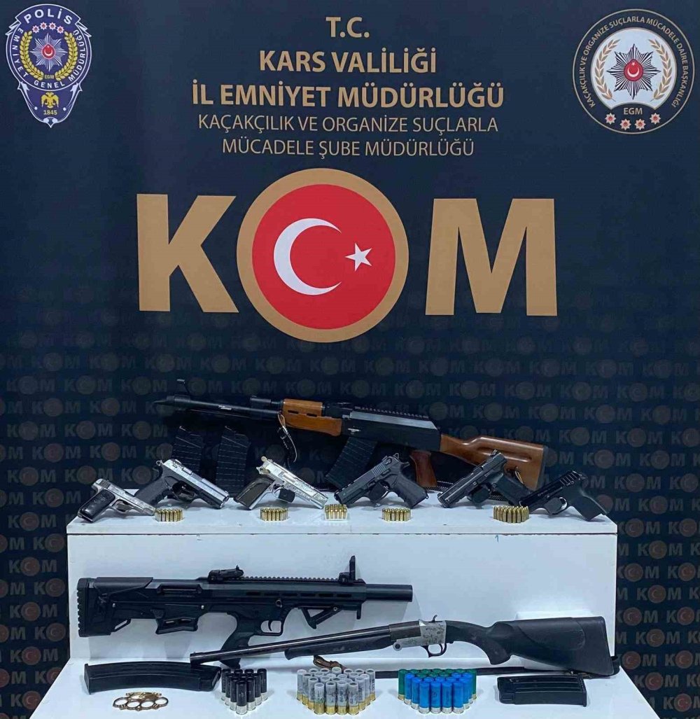 Kars’ta Sosyal Medyadan Silah Ticaretine 8 Gözaltı