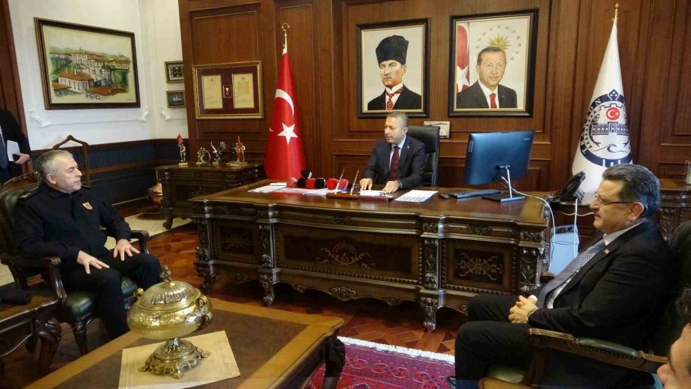 Trabzon’un Yeni Valisi Tahir Şahin Göreve Başladı