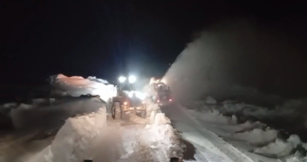 Karla Mücadele Başarıya Ulaştı.. Kağızman/Kars-Ağrı Yolu Yeniden Ulaşıma Açıldı!