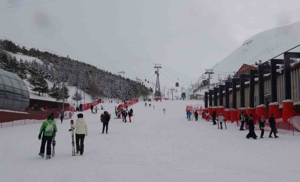 Palandöken’de Sömestir Tatili Yoğunluğu