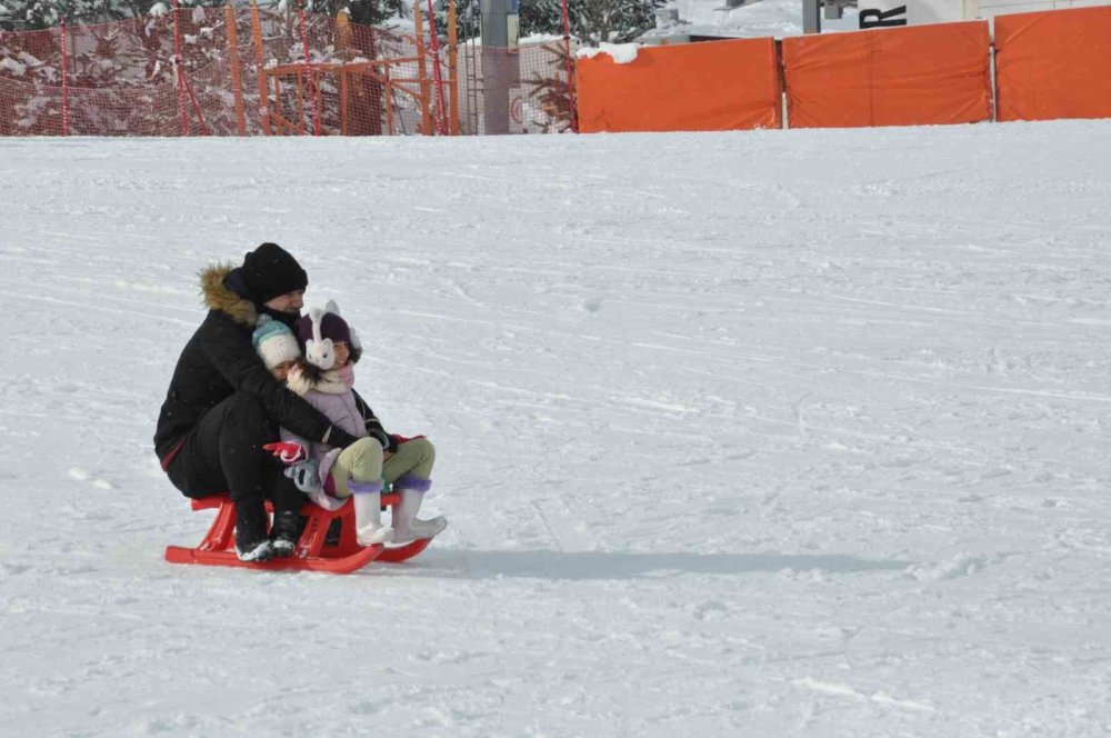 Sarıkamış’ta Sömestr Heyecanı.. Kristal Kar Üzerinde Doluluk Yüzde 100’e Ulaştı