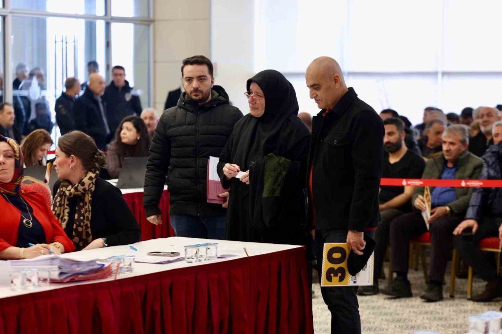 İ̇stanbul’da 6’ncı Taksi İhalesi: 156 Plaka Daha İhale Edildi