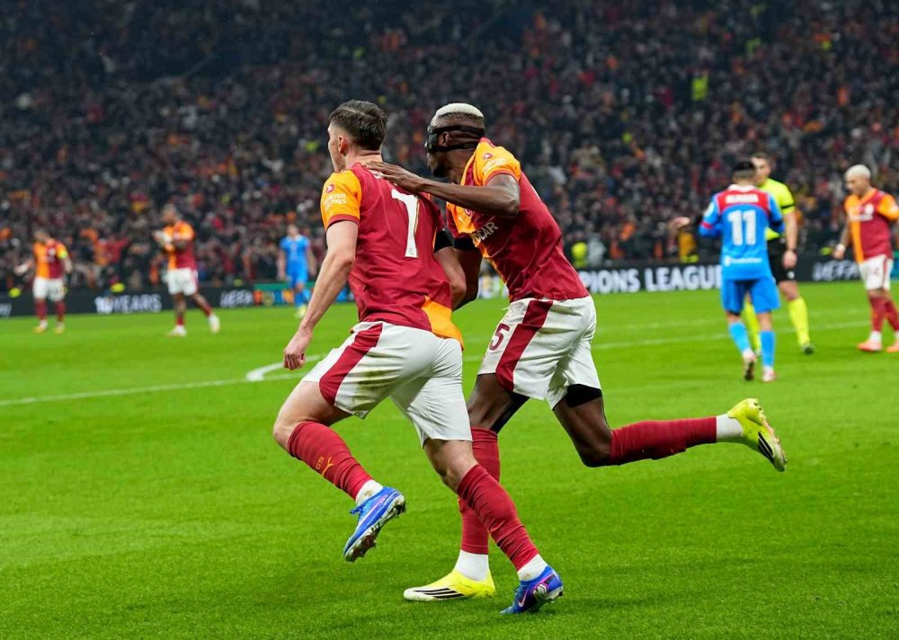 Uefa Şampiyonlar Ligi: Galatasaray: 1 - Atletico Madrid: 1 (i̇lk Yarı)