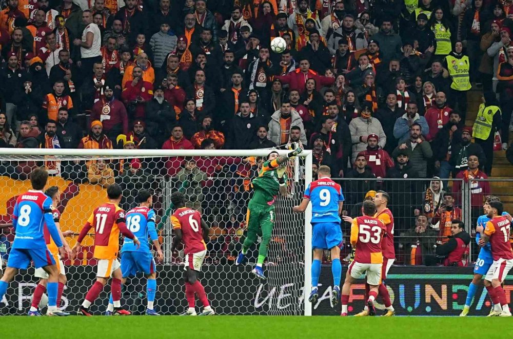 Uefa Şampiyonlar Ligi: Galatasaray: 1 - Atletico Madrid: 1 (i̇lk Yarı)