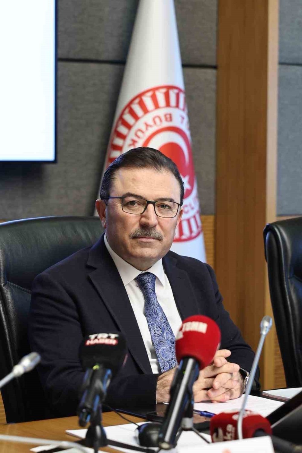 Altınok, "Erzurum Kongre Binası Geleceğe Emin Adımlarla Taşınıyor"