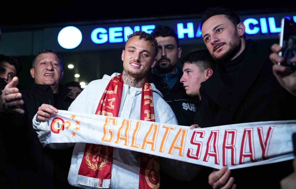 Galatasaray’ın Yeni Transferi Noa Lang, İstanbula Geldi