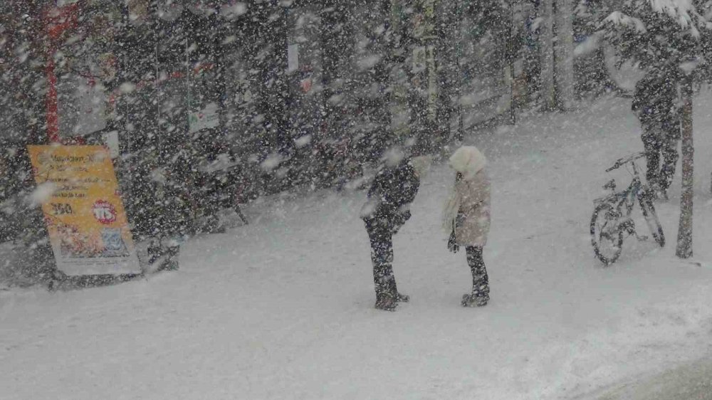Kars’ta Son 15 Yılın En Yoğun Kışı Yaşanıyor