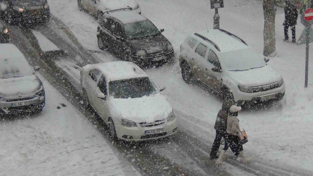 Kars’ta Son 15 Yılın En Yoğun Kışı Yaşanıyor
