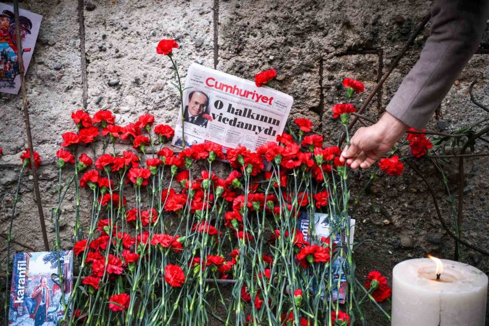 Gazeteci Uğur Mumcu Ölümünün 33’üncü Yılında Anıldı