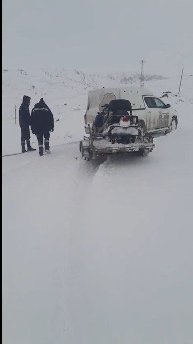 Kars’ın Soğuğunda Enerji Mesaisi: Aras Edaş Ekiplerinin Soğukla İmtihanı