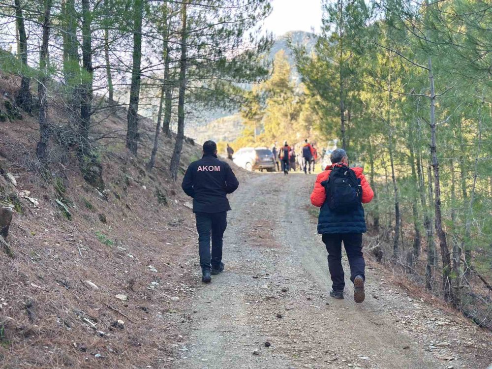 Kaybolan 16 Yaşındaki Hatice İçin Arama Çalışması Başlatıldı