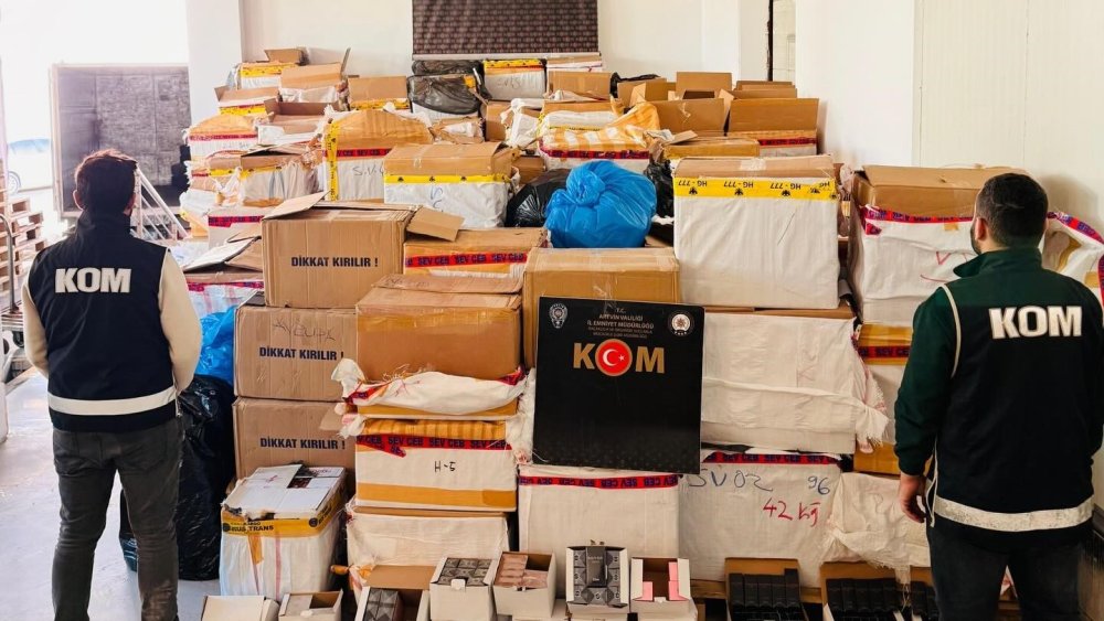 Artvin’de Kaçakçılık Operasyonu: 300 Milyon Tl’lik Ürün Ele Geçildi