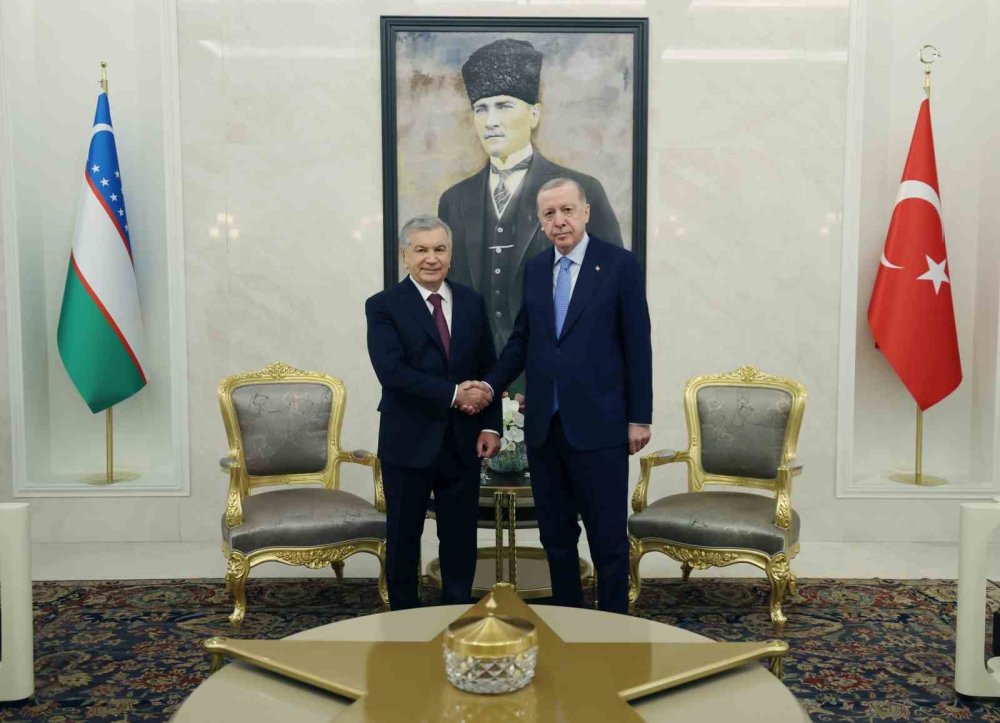 Cumhurbaşkanı Erdoğan, Özbekistan Cumhurbaşkanı Mirziyoyev’i Törenle Karşıladı