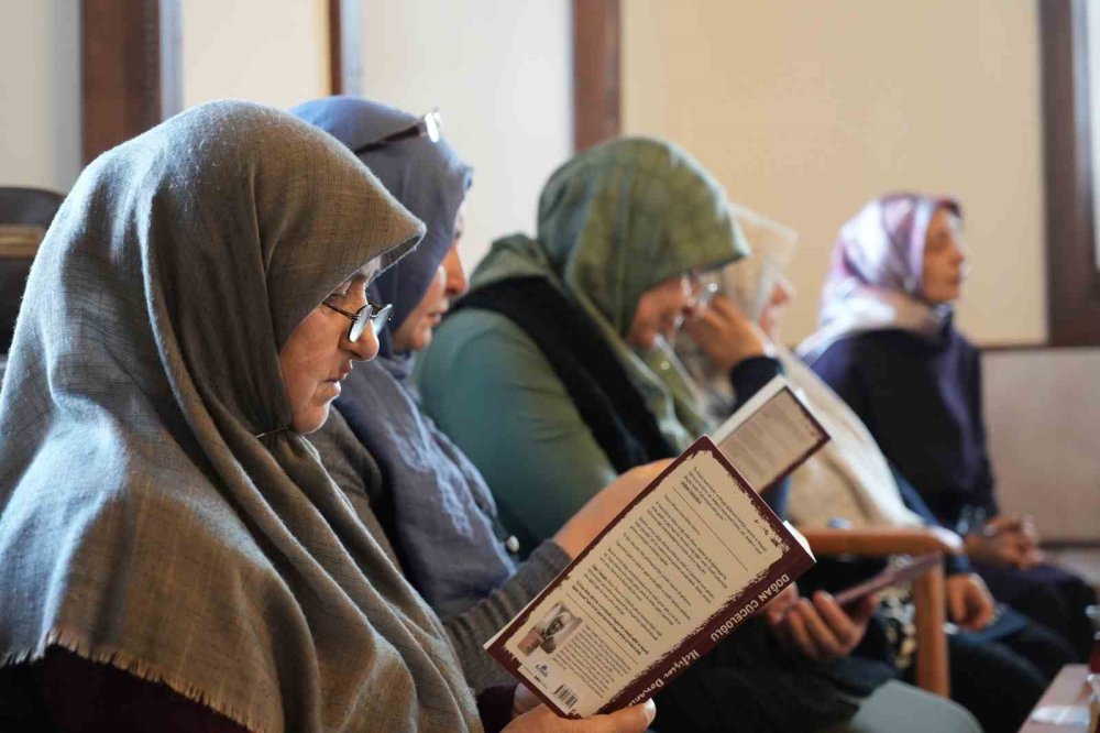 Erzurum’un Kitap Kurdu Ev Hanımları: Martin Eden’i De Okuyorlar İ̇lber Ortaylı’yı Da