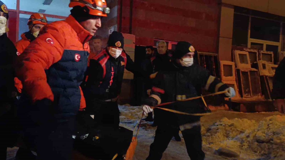 Eski 'Belediye Binası'nda Facia.. Asansör Boşluğuna Düşen Kişi Hayatını Kaybetti!