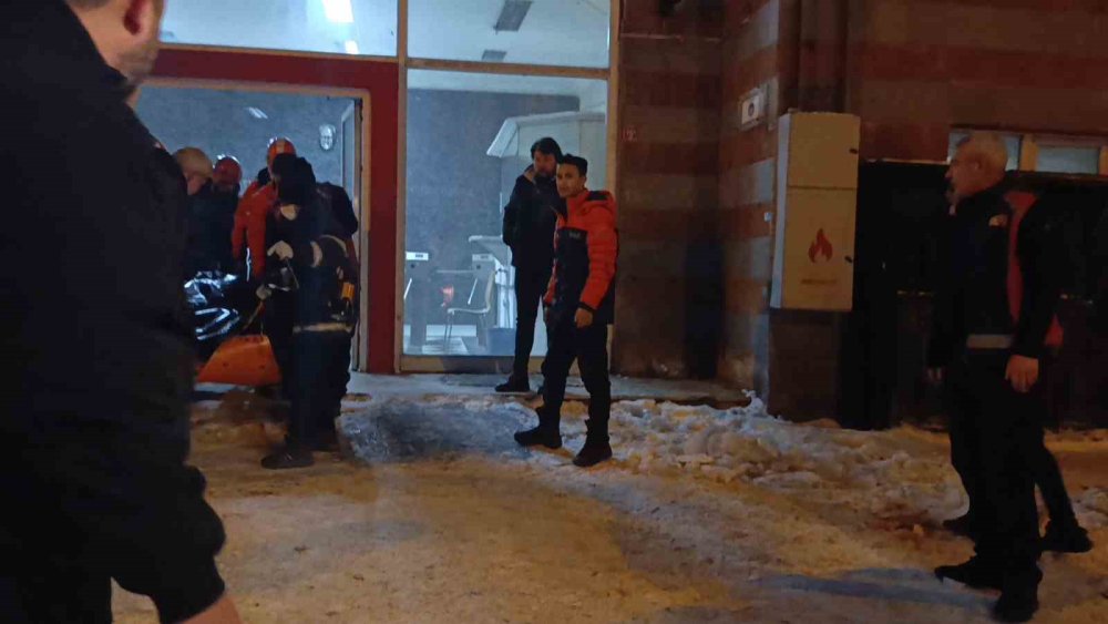 Eski 'Belediye Binası'nda Facia.. Asansör Boşluğuna Düşen Kişi Hayatını Kaybetti!