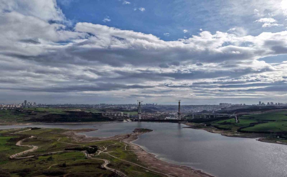 İ̇stanbul’un Su Kaynaklarında Kritik Seviye: Sazlıdere Barajı Kuruyor