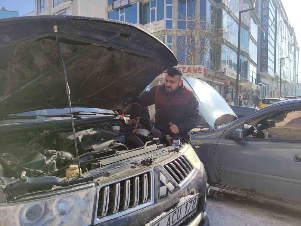 Dondurucu Soğukların Etkili Olduğu Ardahan’da Hayat Durma Noktasına Geldi