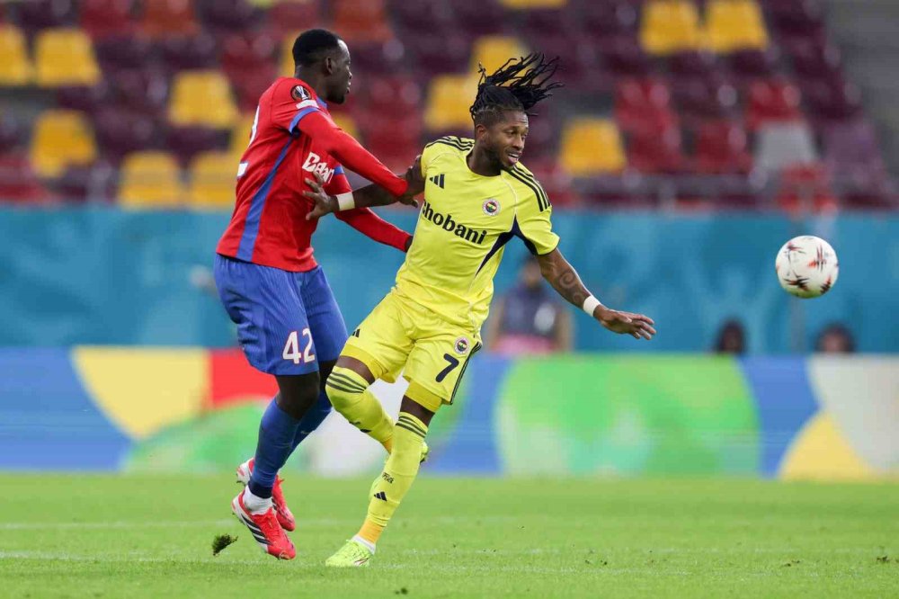 Fenerbahçe Bükreş’te Turladı.. Sarı-Lacivertliler Avrupa Ligi’nde Play-Off Biletini Aldı