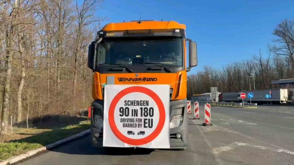 Schengen Protestosu AB Sınırlarını Kilitledi.. Yüzlerce TIR Günlerdir Beklemede!