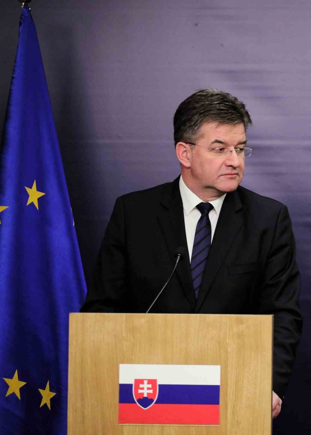 Epstein İle Yazışmaları Ortaya Çıkan Slovakya Ulusal Güvenlik Danışmanı İstifa Etti