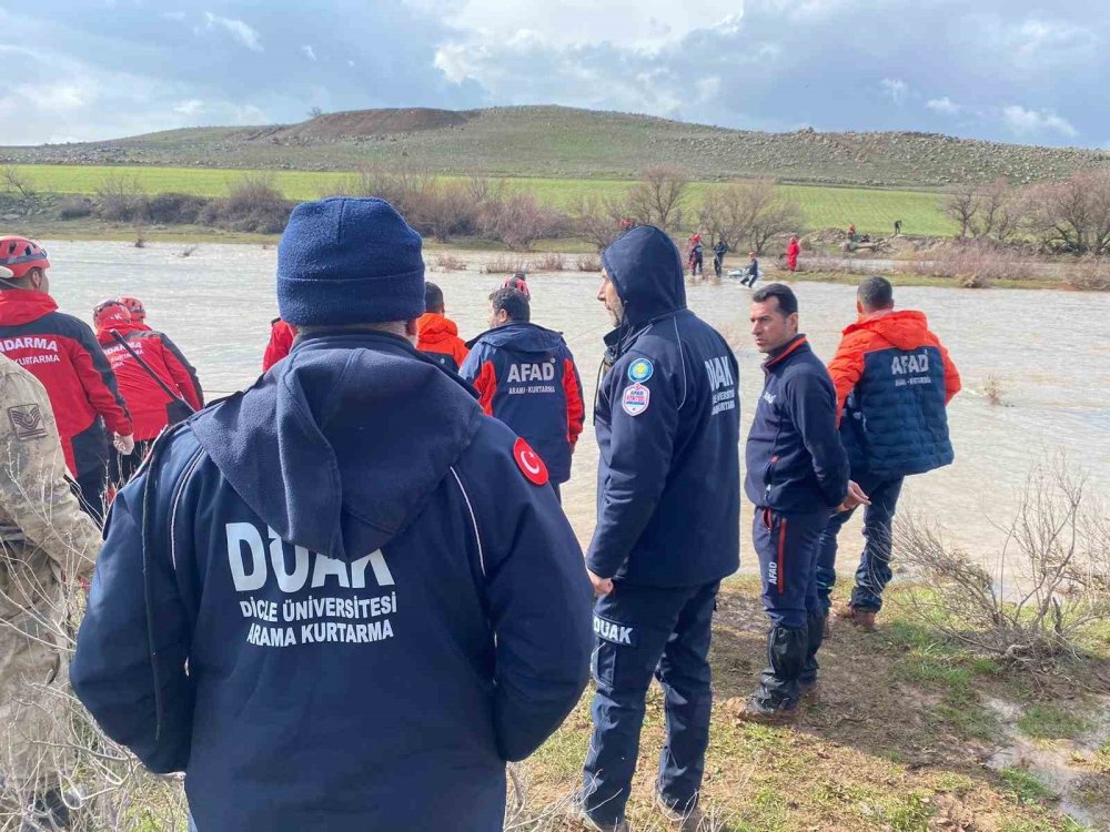 Diyarbakır'da 13 Gündür Aranan Kadının Cansız Bedeni Bulundu