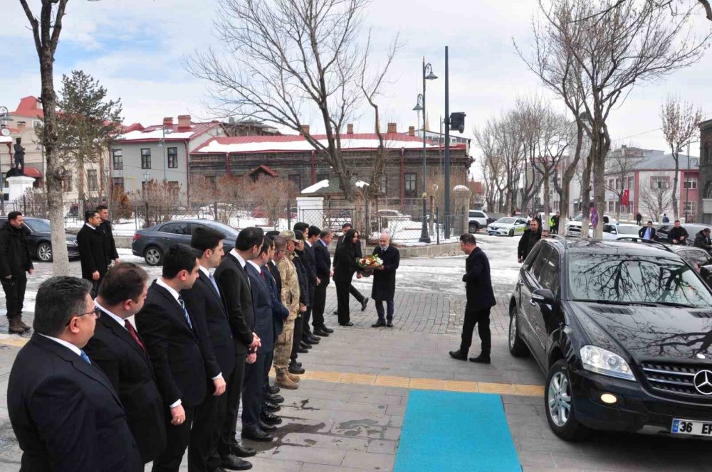 İçişleri Bakan Yardımcısı Sağlam Kars'ta.. Güvenlik ve Denetim Toplantısı!