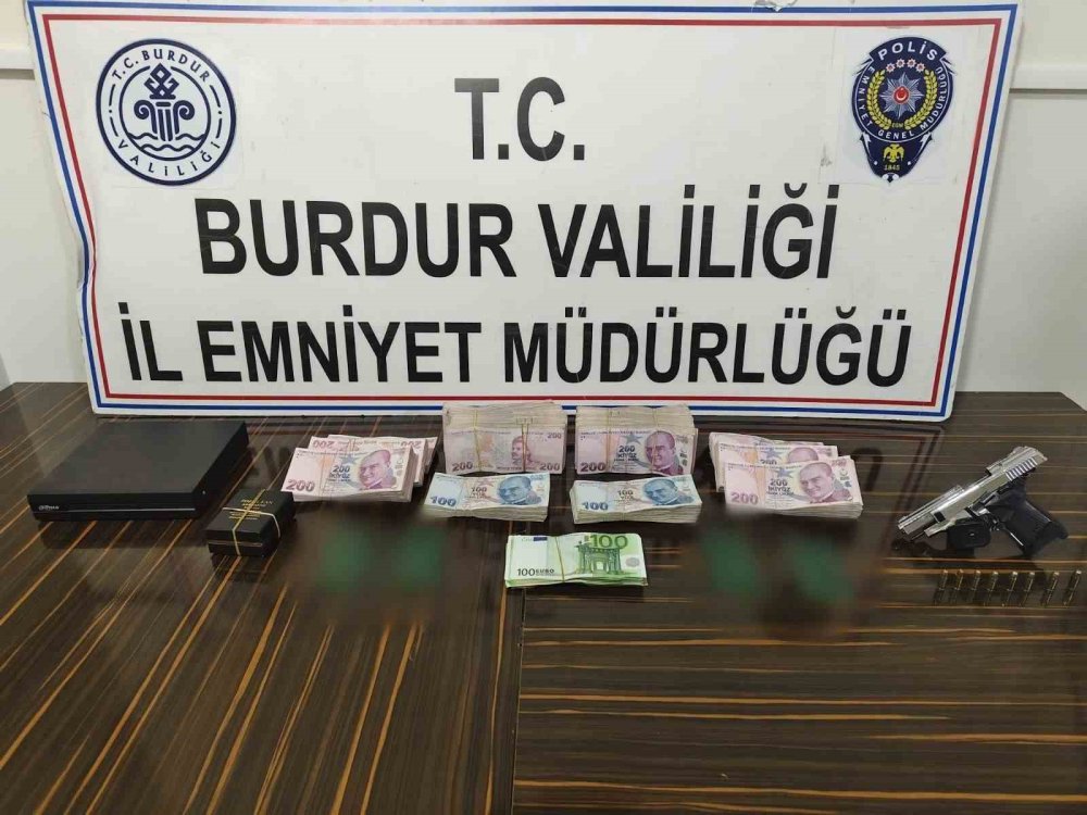 Burdur’da Fuhuş Operasyonu: 7 Kadın Kurtarıldı, 2 Şahıs Tutuklandı