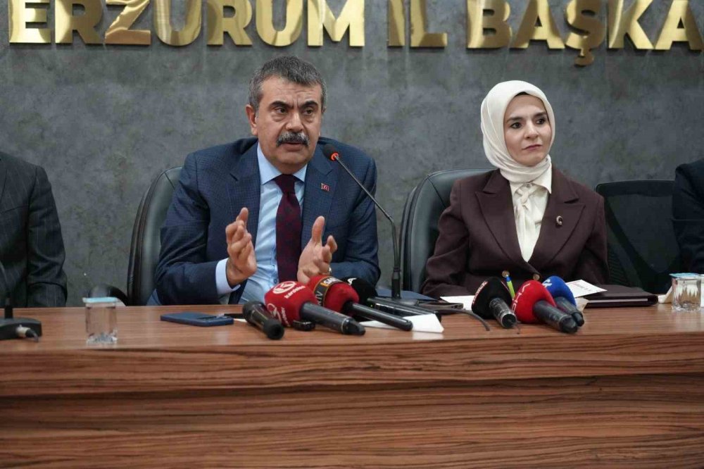 Erzurum’da İki Bakanlı Zirve.. Deprem, Eğitim ve Sosyal Politikalar Masada!