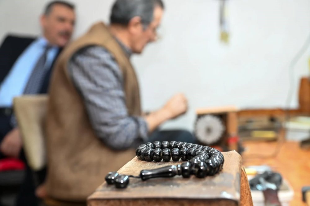 45 Yıllık Oltu Taşı Ustası Hali Aydın’a Vefa