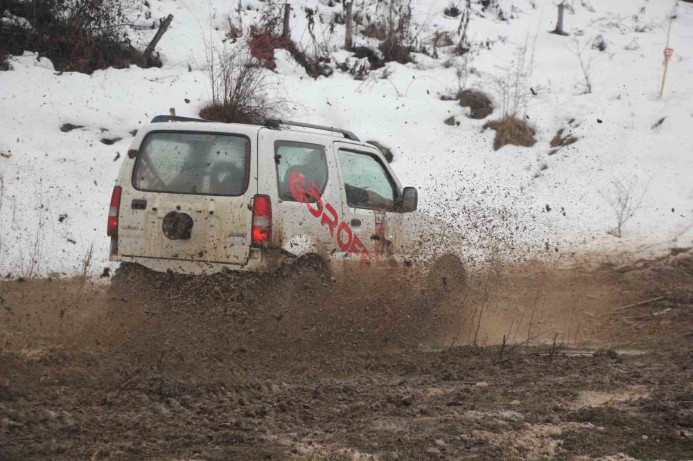 Şavşat’ta 5. Off-road Oyunları Nefes Kesti