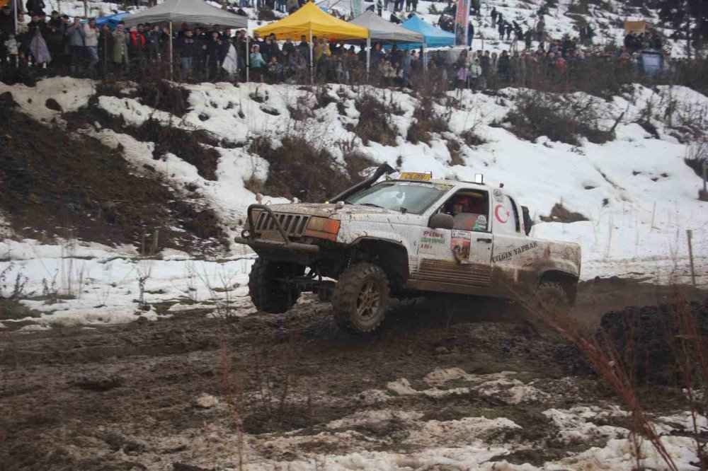 Şavşat’ta 5. Off-road Oyunları Nefes Kesti