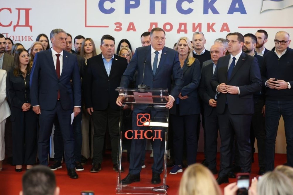 Bosna Hersek’teki Sırp Cumhuriyeti Entitesinde Yenilenen Başkanlık Seçimini Ayrılıkçı Lider Tarafından Desteklenen Aday Kazandı