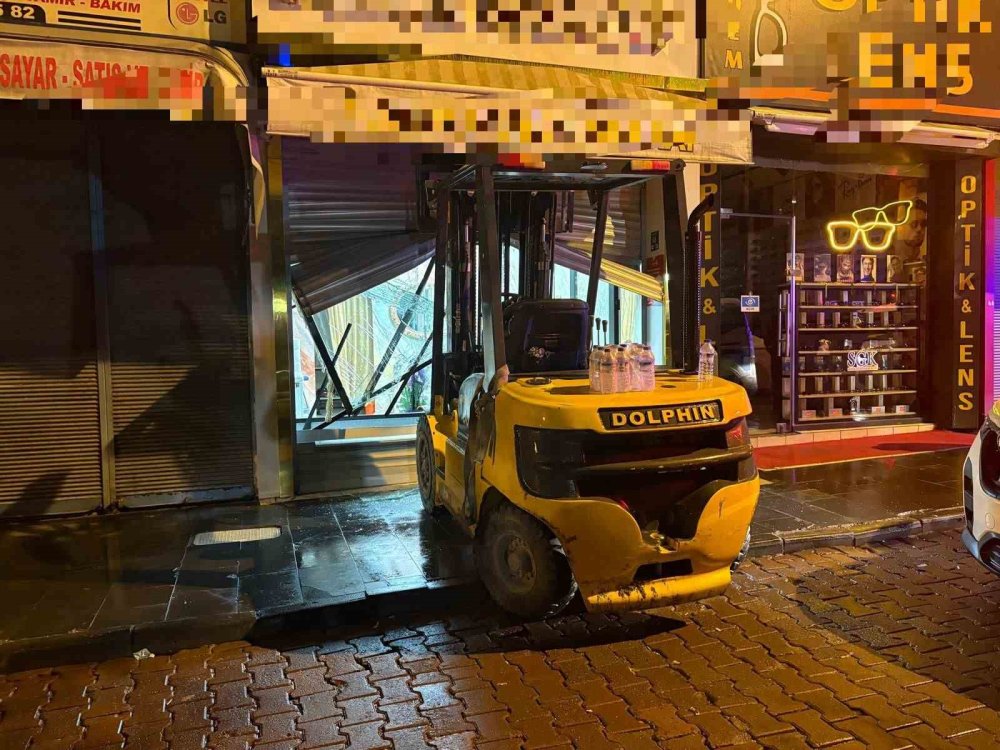 Kayseri'nin Melikgaz’de Forkliftli Kuyumcu Hırsızlığı