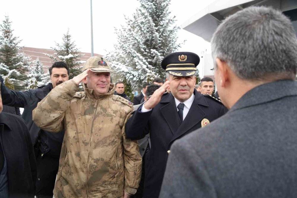 Yeni İ̇çişleri Bakanı Mustafa Çiftçi Erzurum’a Veda Etti